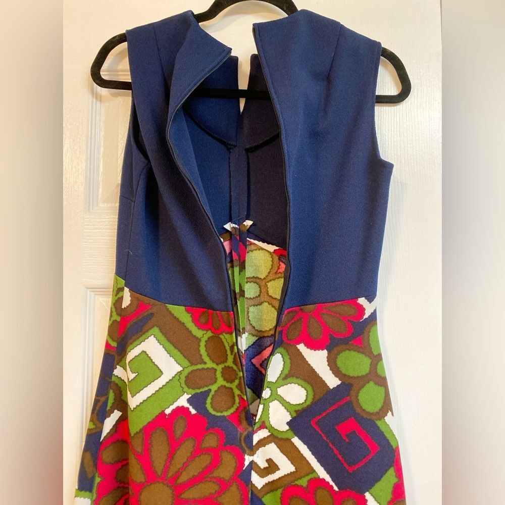 Vintage 60s/70s Groovy Floral Maxi Long Dress: Boho/Empire Waist/Cottage/Retro - Picture 5 of 9